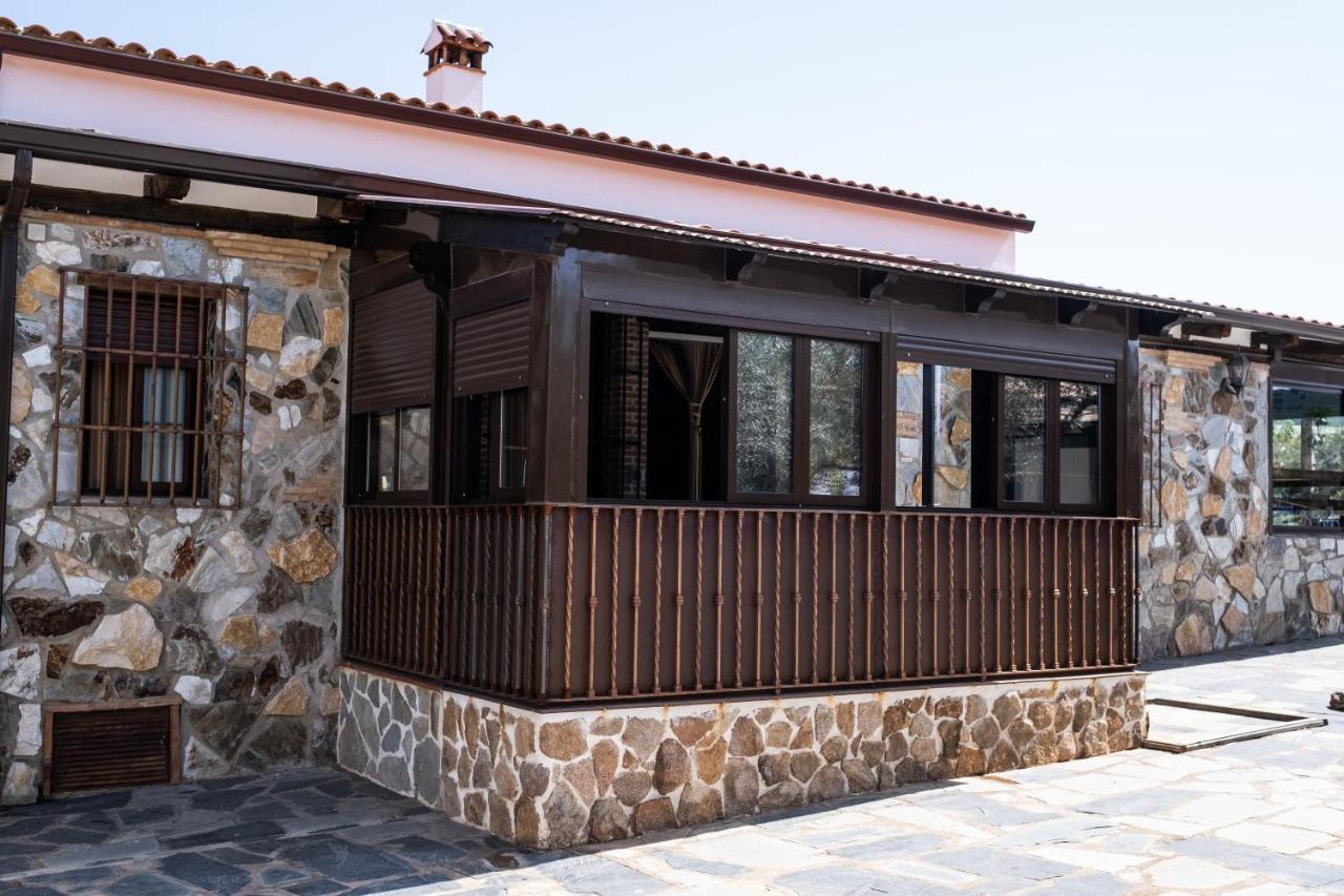 Hotel Rural Finca La Herencia Guadalcanal エクステリア 写真