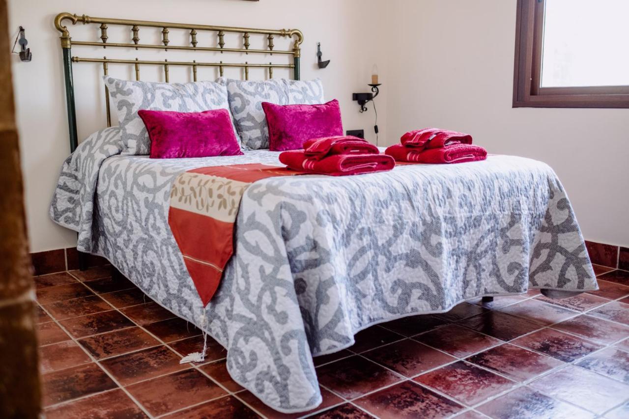 Hotel Rural Finca La Herencia Guadalcanal エクステリア 写真